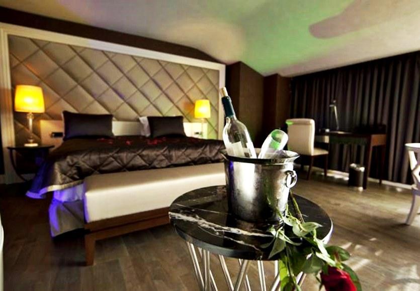 איסטמבול Taba Luxury Suites And Hotel מראה חיצוני תמונה