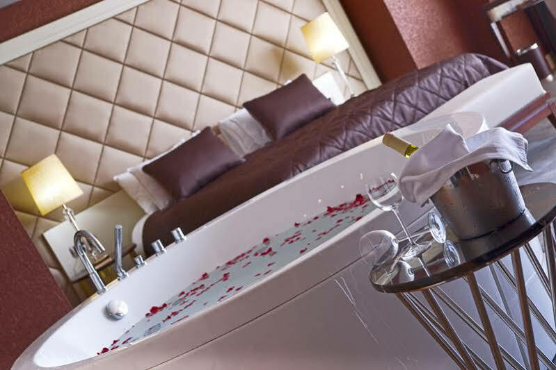 איסטמבול Taba Luxury Suites And Hotel מראה חיצוני תמונה